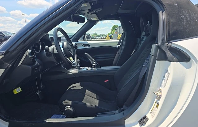 2025 Mazda MX-5 - Image 5 of 5