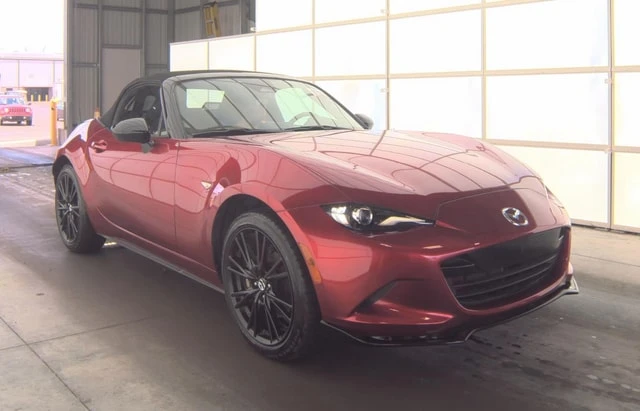 2025 Mazda MX-5 - Image 4 of 5