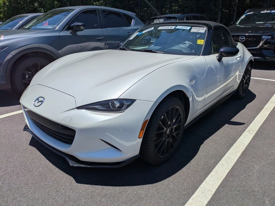 2025 Mazda ND MX-5 Miata - Image 2 of 3