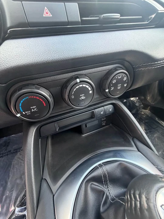 2025 Mazda ND MX-5 Miata - Image 10 of 12