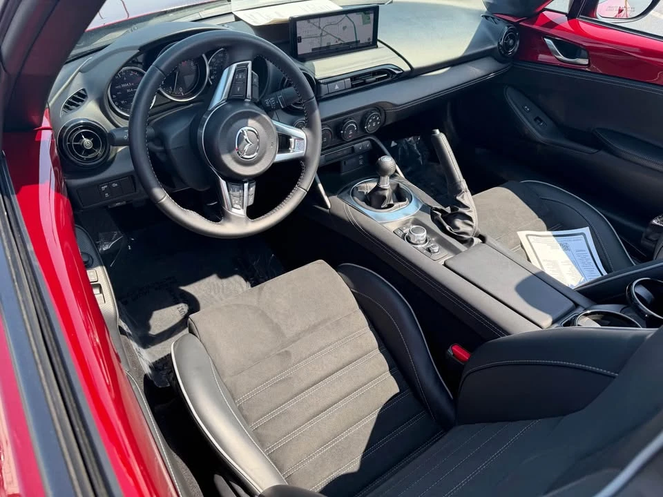 2025 Mazda ND MX-5 Miata - Image 10 of 13