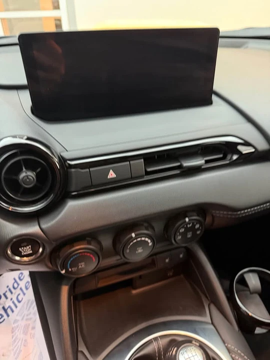 2025 Mazda ND MX-5 Miata - Image 7 of 9