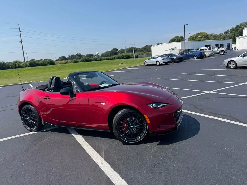 2025 Mazda ND MX-5 Miata - Image 5 of 13