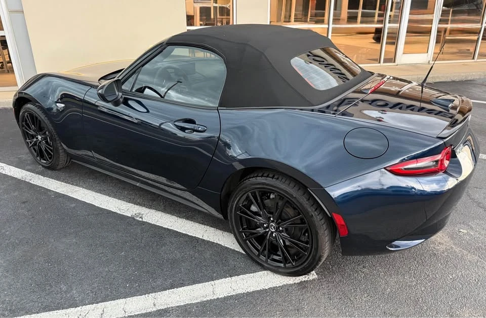 2025 Mazda ND MX-5 Miata - Image 4 of 9