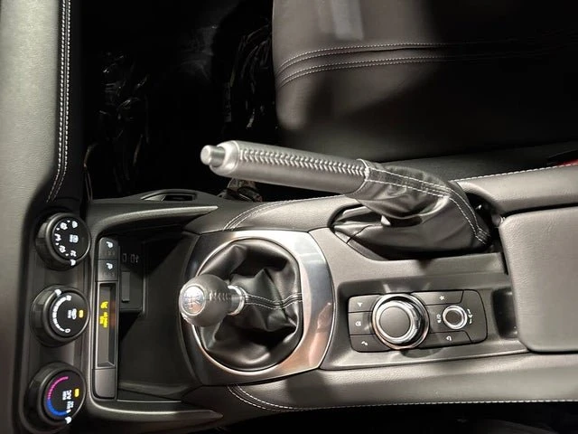 2025 Mazda ND MX-5 Miata - Image 14 of 20