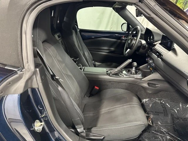 2025 Mazda ND MX-5 Miata - Image 17 of 20