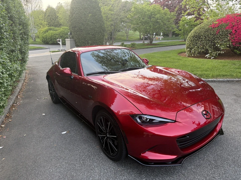 2025 Mazda ND MX-5 Miata - Image 23 of 31
