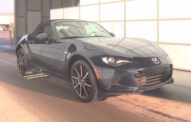 2025 Mazda ND MX-5 Miata - Image 4 of 5