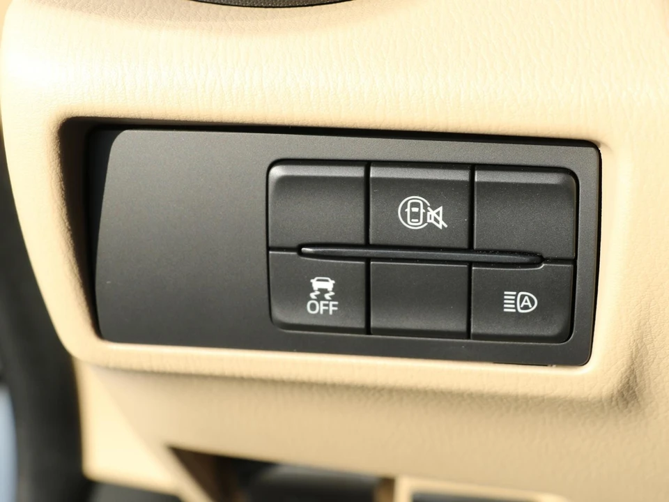2025 Mazda ND MX-5 Miata - Image 16 of 16