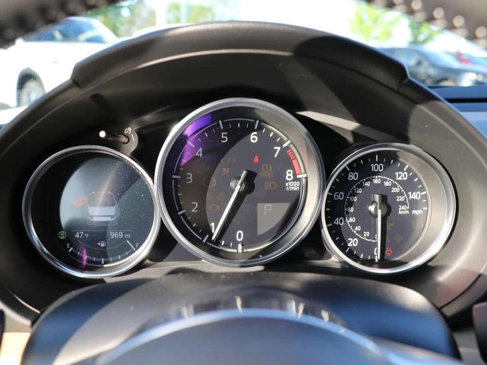 2025 Mazda ND MX-5 Miata - Image 15 of 16