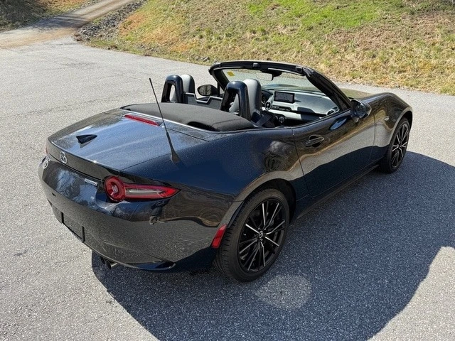 2025 Mazda ND MX-5 Miata - Image 6 of 12