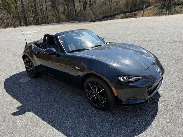 2025 Mazda ND MX-5 Miata - Image 4 of 12