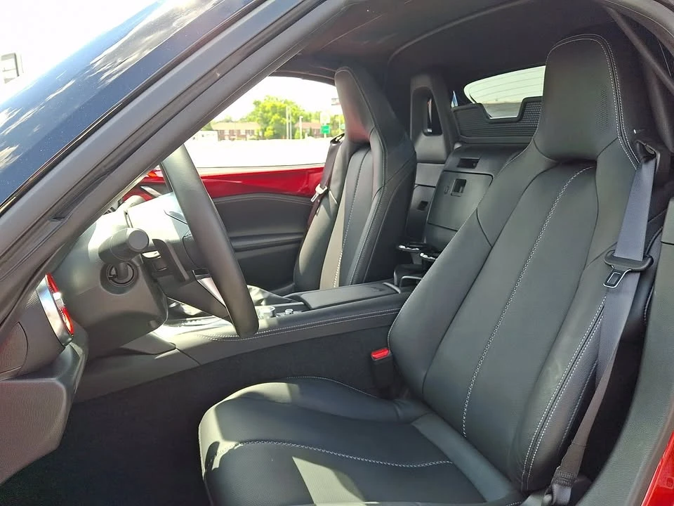 2025 Mazda ND MX-5 Miata - Image 9 of 14