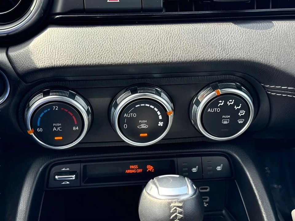 2025 Mazda ND MX-5 Miata - Image 17 of 31