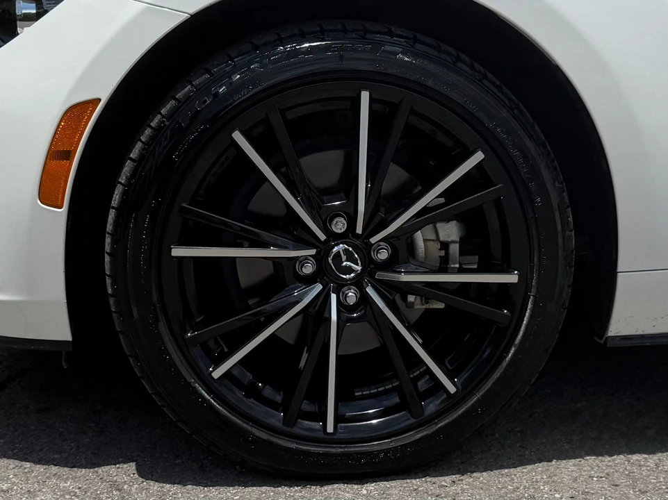 2025 Mazda ND MX-5 Miata - Image 17 of 31