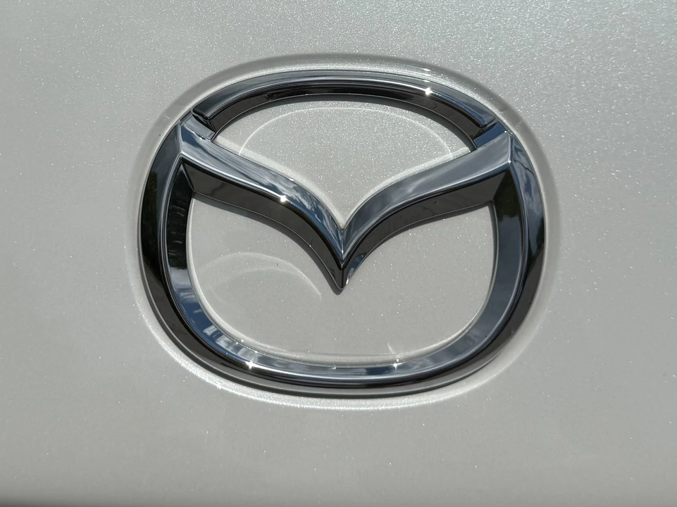 2025 Mazda ND MX-5 Miata - Image 20 of 31
