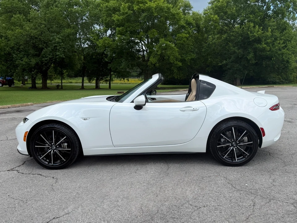 2025 Mazda ND MX-5 Miata - Image 7 of 31
