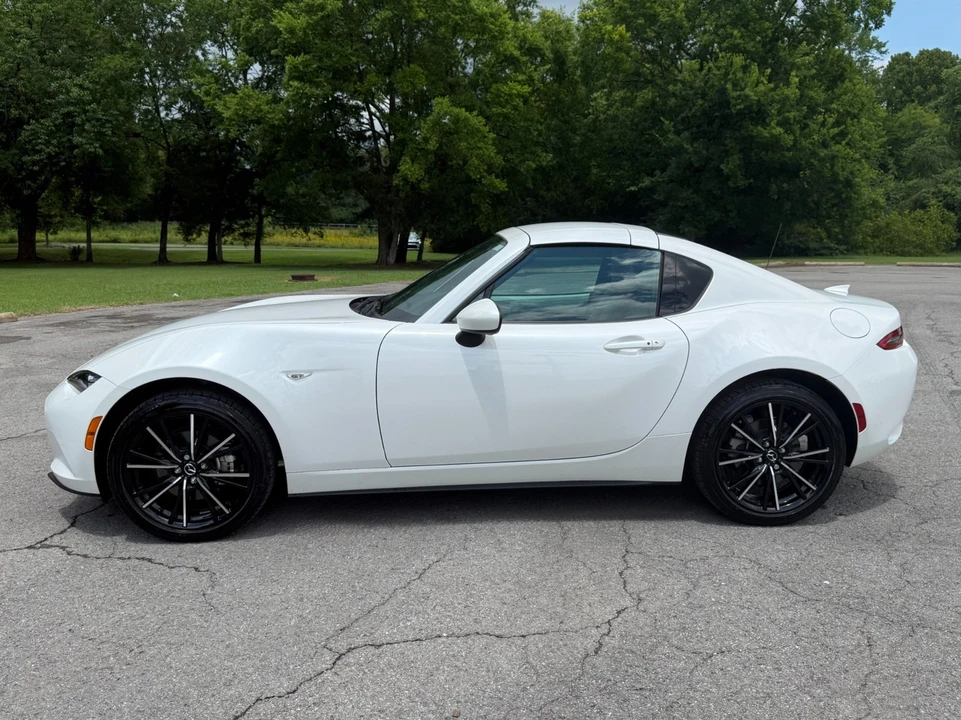 2025 Mazda ND MX-5 Miata - Image 12 of 31