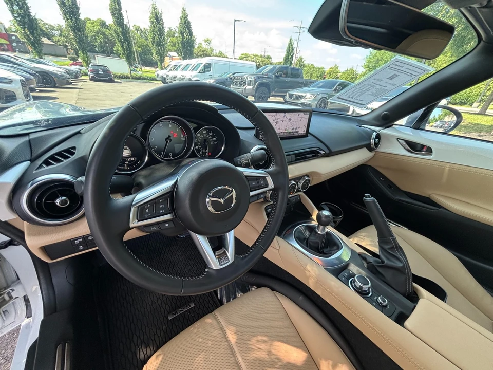 2025 Mazda ND MX-5 Miata - Image 25 of 31