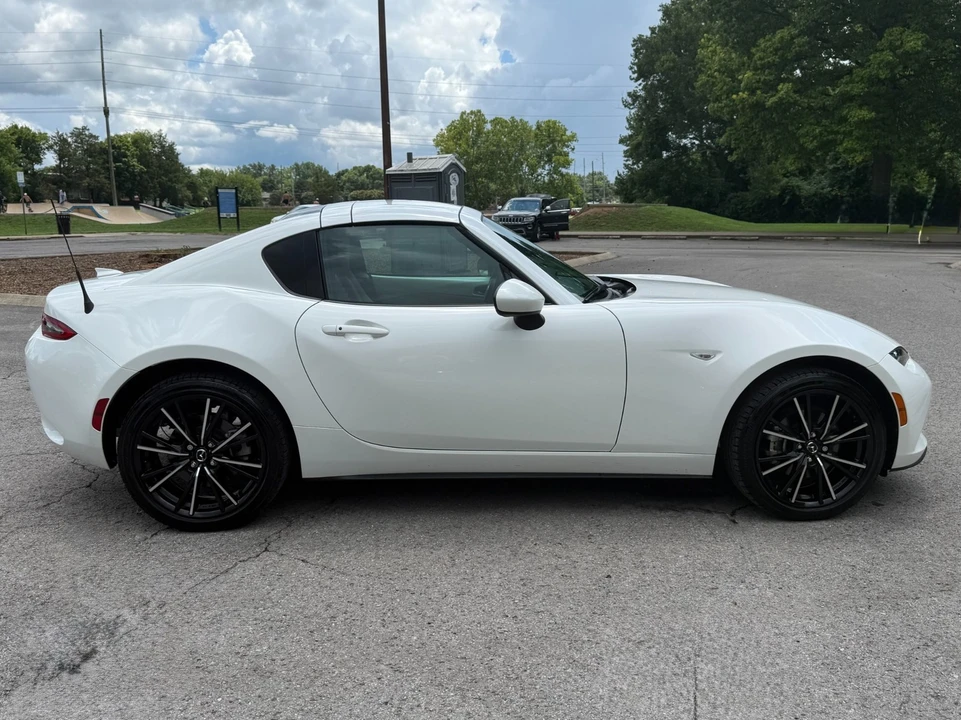 2025 Mazda ND MX-5 Miata - Image 9 of 31