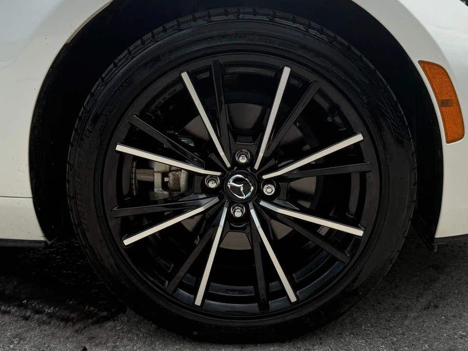 2025 Mazda ND MX-5 Miata - Image 18 of 31
