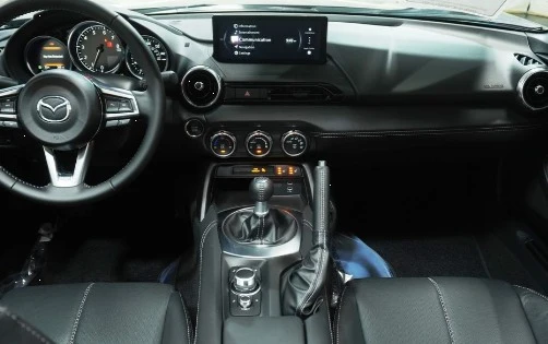 2025 Mazda ND MX-5 Miata - Image 9 of 11