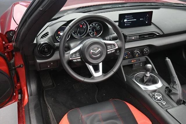 2025 Mazda ND MX-5 Miata - Image 12 of 20