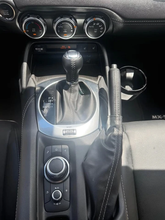 2025 Mazda ND MX-5 Miata - Image 9 of 17