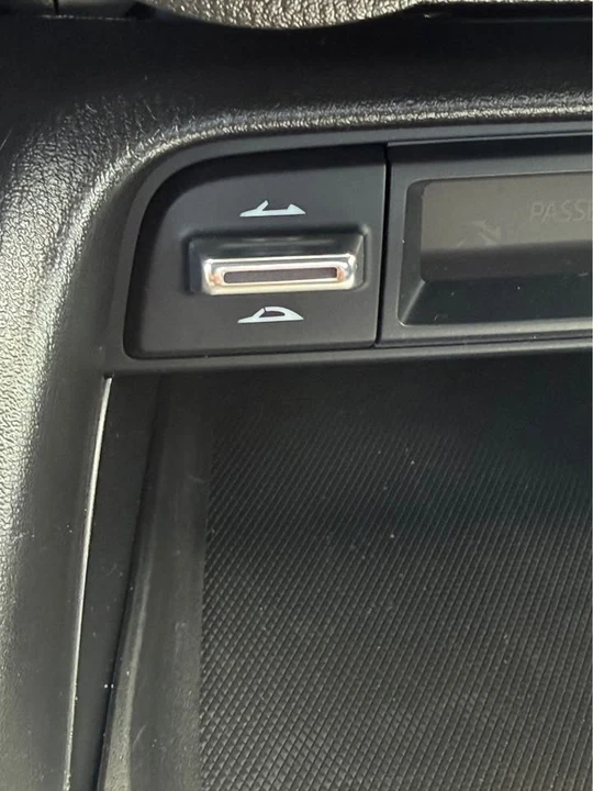2025 Mazda ND MX-5 Miata - Image 13 of 17