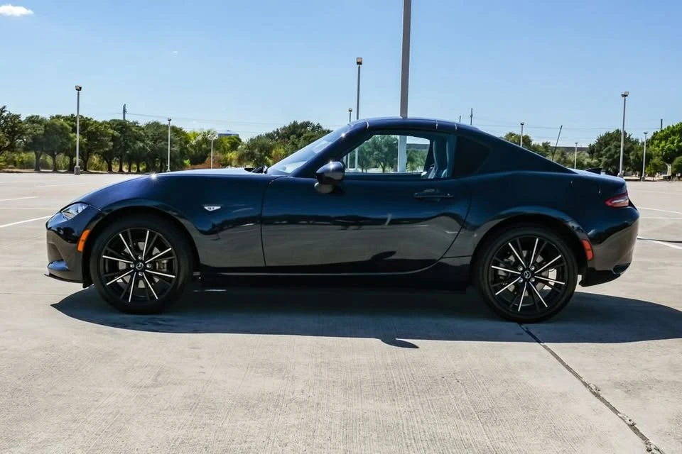 2025 Mazda ND MX-5 Miata - Image 13 of 18