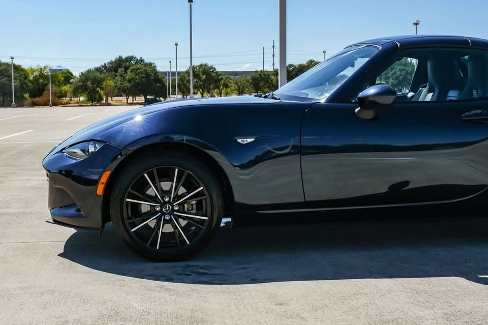 2025 Mazda ND MX-5 Miata - Image 14 of 18