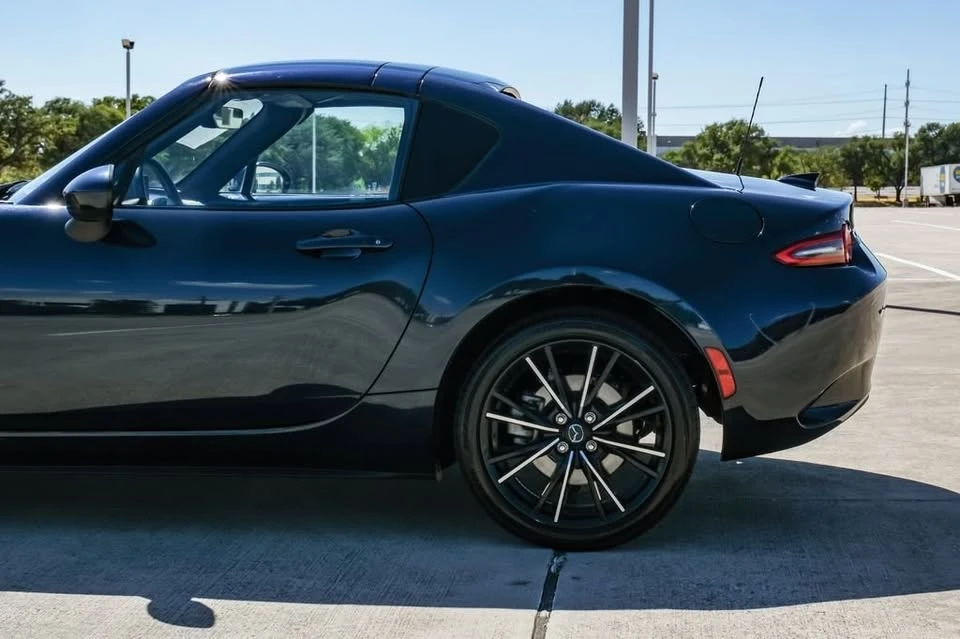 2025 Mazda ND MX-5 Miata - Image 15 of 18