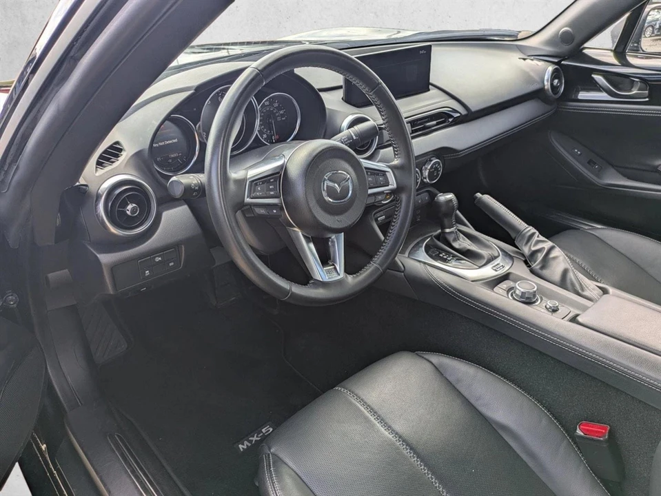2025 Mazda ND MX-5 Miata - Image 9 of 16