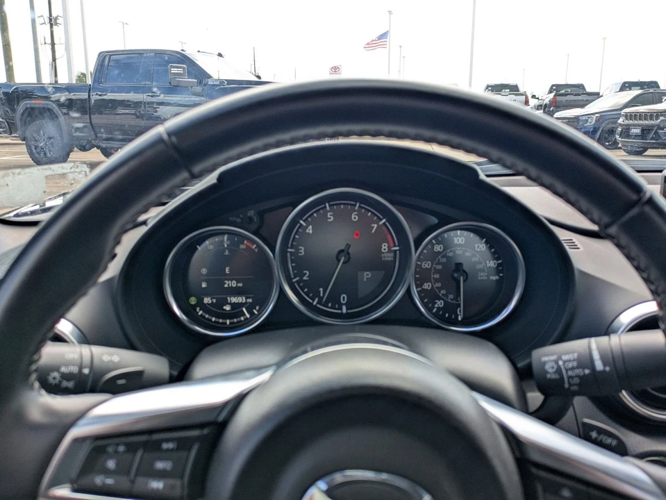 2025 Mazda ND MX-5 Miata - Image 11 of 16