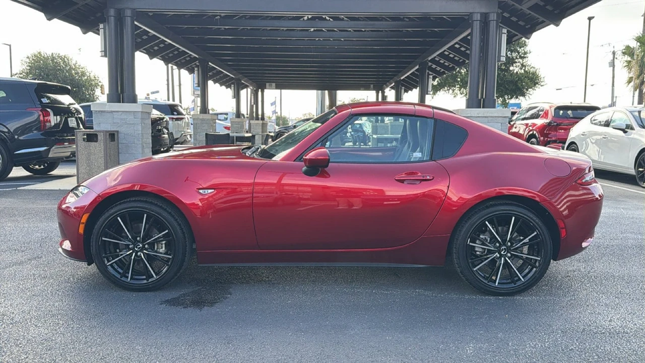 2025 Mazda ND MX-5 Miata - Image 6 of 31