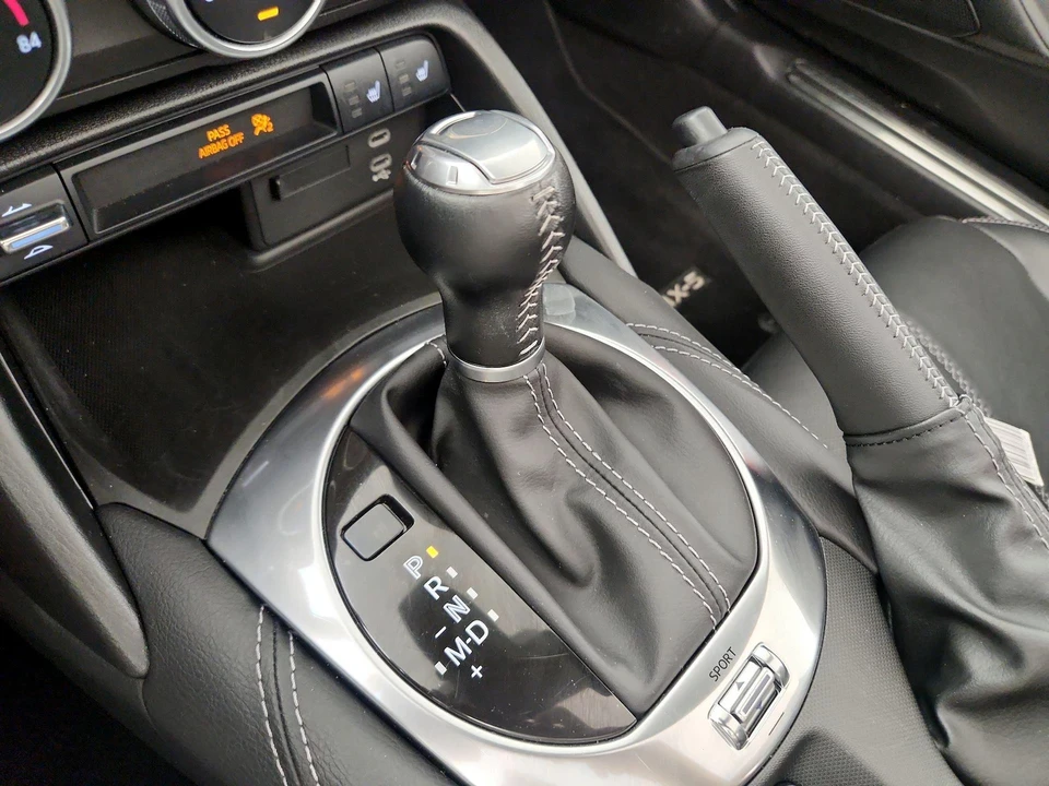 2025 Mazda ND MX-5 Miata - Image 19 of 24