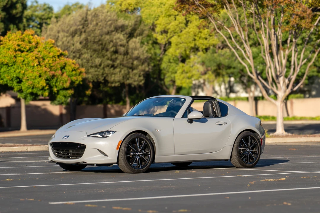 2025 Mazda ND MX-5 Miata - Image 6 of 31