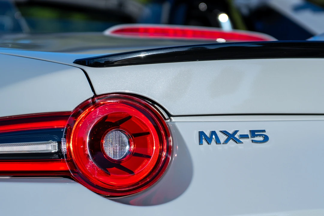 2025 Mazda ND MX-5 Miata - Image 29 of 31