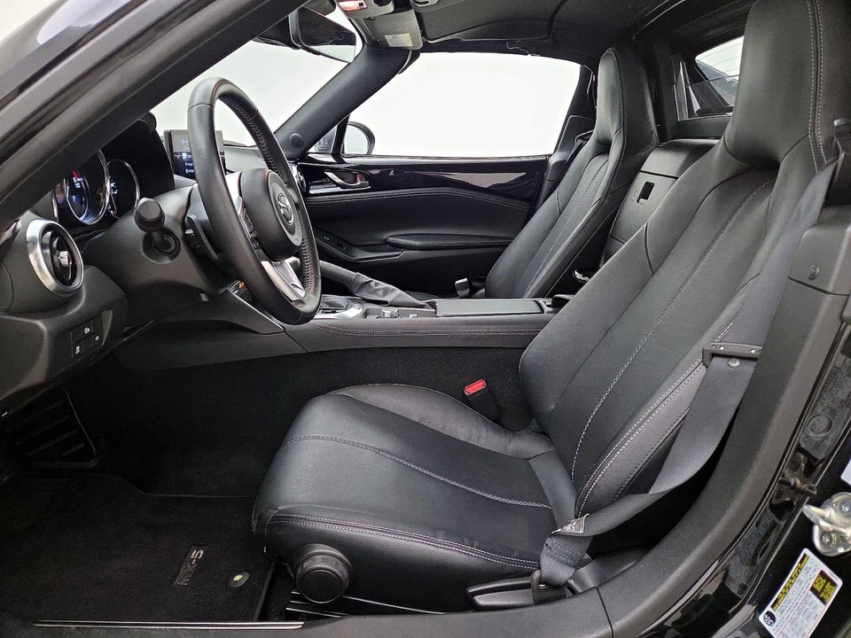 2025 Mazda ND MX-5 Miata - Image 12 of 26