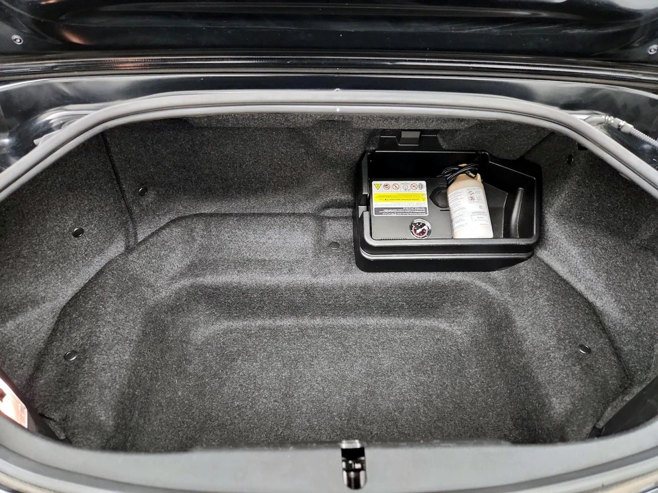 2025 Mazda ND MX-5 Miata - Image 21 of 25