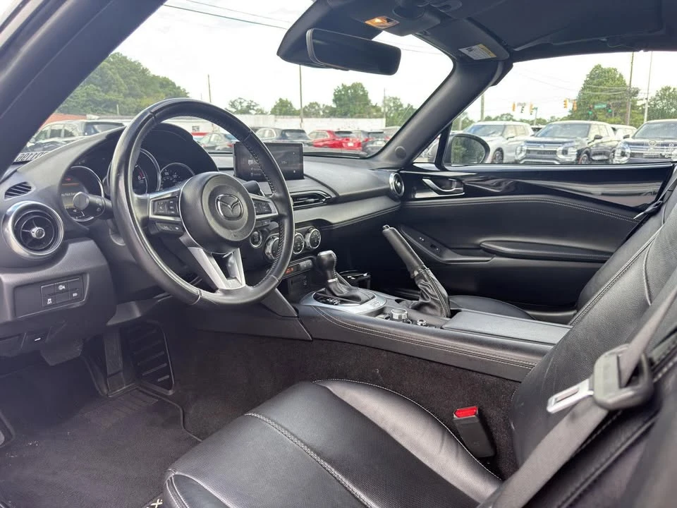 2025 Mazda ND MX-5 Miata - Image 11 of 20