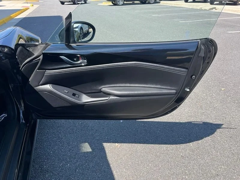 2025 Mazda ND MX-5 Miata - Image 17 of 20