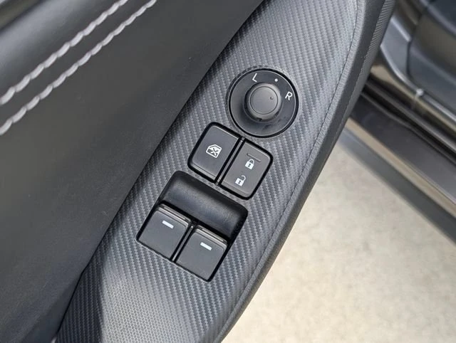 2025 Mazda ND MX-5 Miata - Image 12 of 17