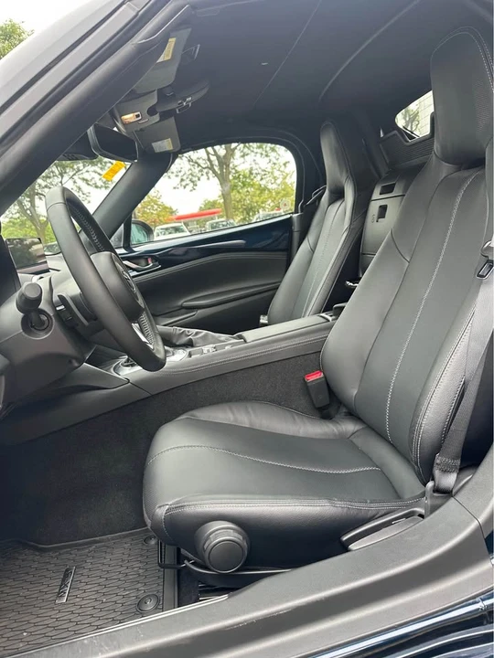 2025 Mazda ND MX-5 Miata - Image 12 of 15