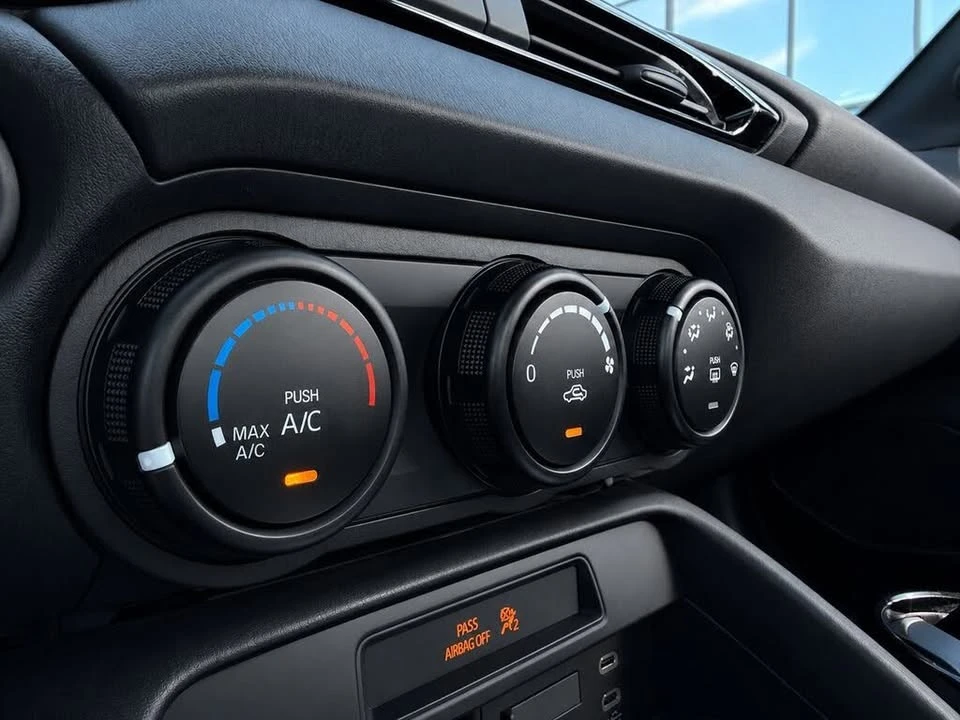 2025 Mazda ND MX-5 Miata - Image 8 of 15