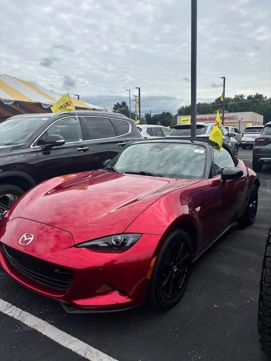2025 Mazda ND MX-5 Miata - Image 2 of 5