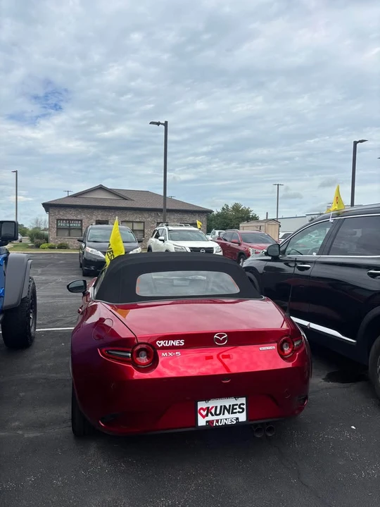 2025 Mazda ND MX-5 Miata - Image 3 of 5
