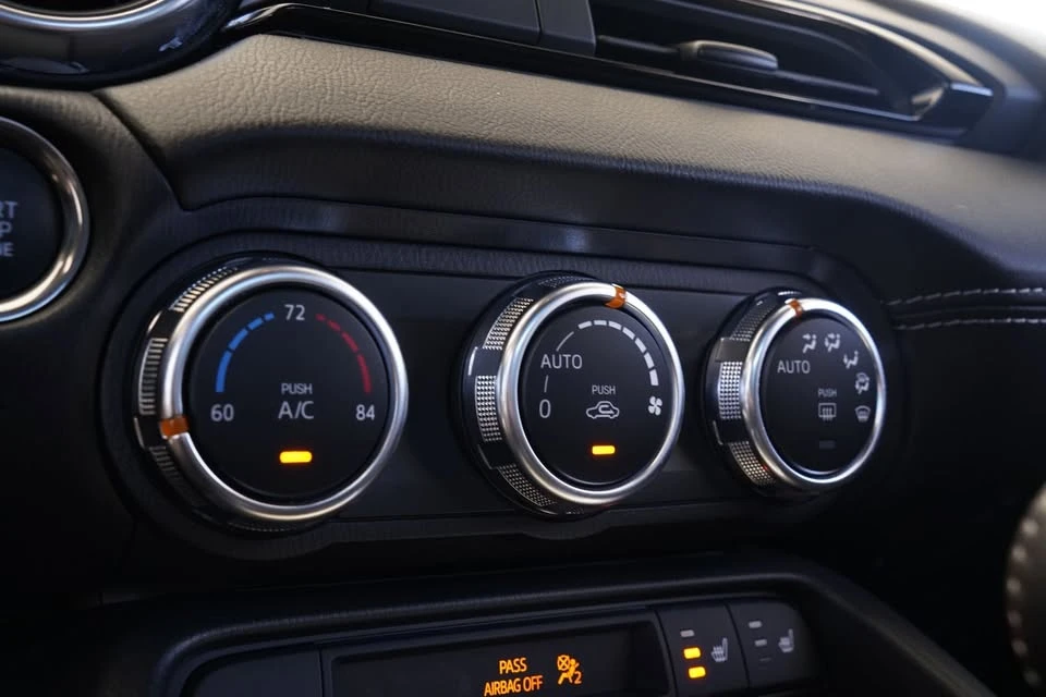 2025 Mazda ND MX-5 Miata - Image 15 of 20