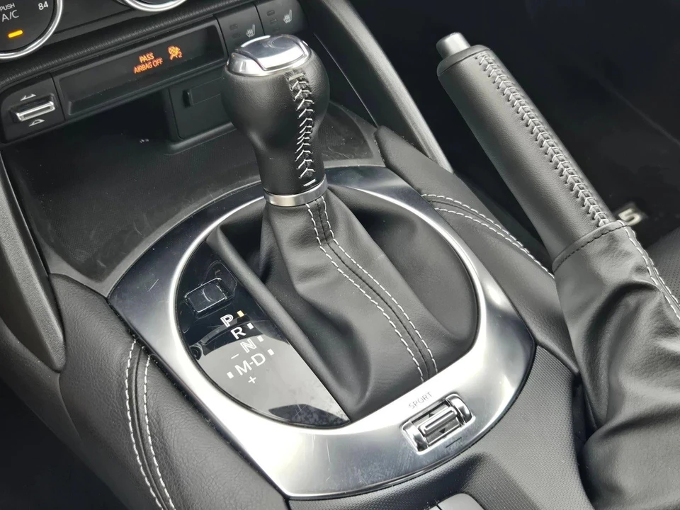 2025 Mazda ND MX-5 Miata - Image 17 of 19