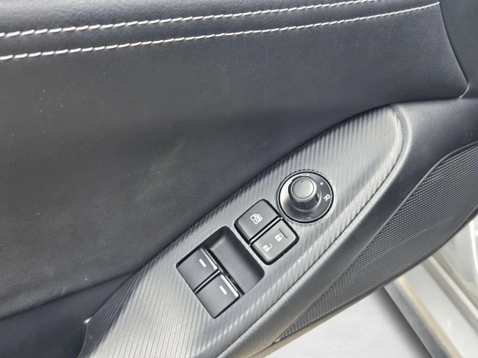 2025 Mazda ND MX-5 Miata - Image 12 of 18